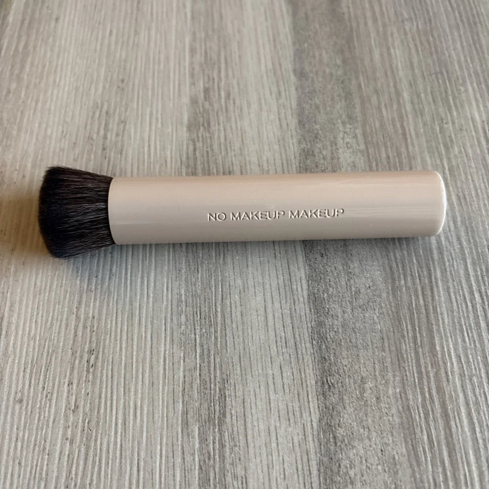 No Makeup Makeup Foundation Brush Tan Synthetic Bristles New No Box